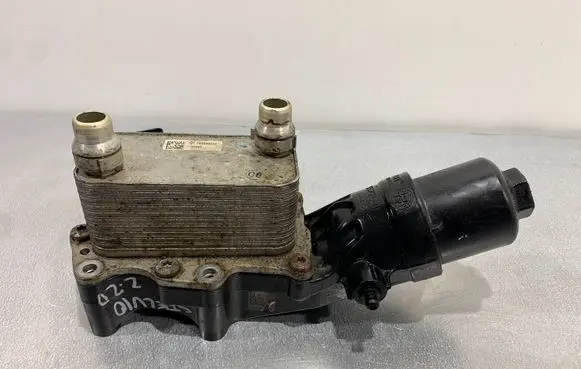 Alfa Romeo Stelvio Oil filter mounting bracket 740048985