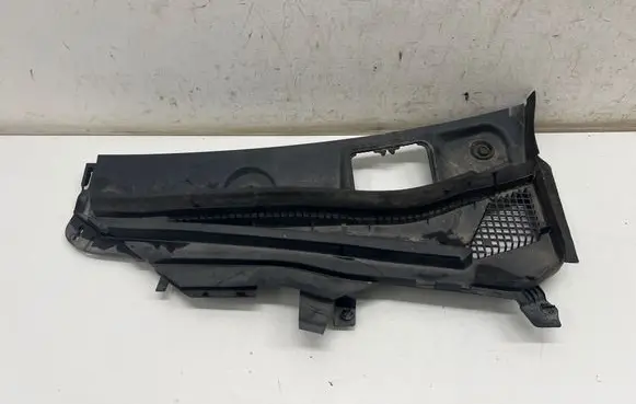 Mercedes-Benz EQE v295 Wiper trim A2978301503
