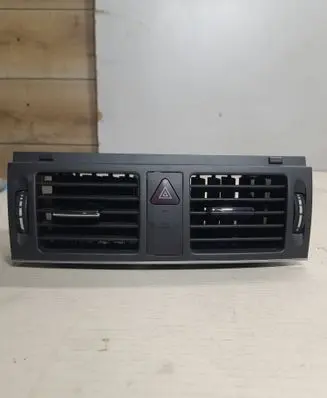 Mercedes-Benz C W204 Dash center air vent grill A2048307354 8163701