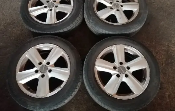Toyota Avensis T250 R16 alloy rim 