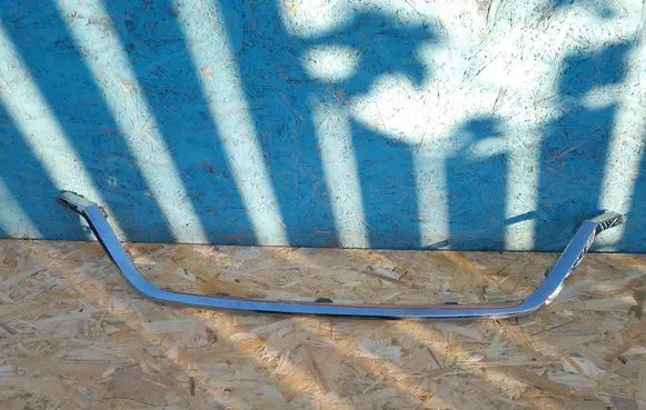 Renault Kangoo III Front bumper upper radiator grill 623858029R