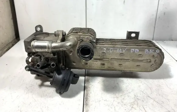 Skoda Octavia Mk2 (1Z) EGR valve cooler 03G131513J