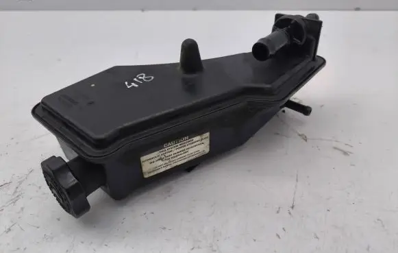 Jeep Grand Cherokee (WK) Power steering fluid tank/reservoir 52124317AA 52089905AC
