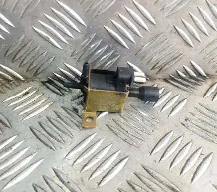 Mercedes-Benz SL R129 Turbo solenoid valve A0015407097 72107100