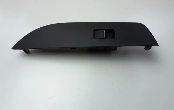 Suzuki Swace Electric window control switch 7423102F60