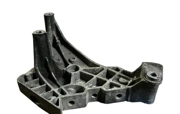 Volkswagen Touran I Engine mounting bracket 03G199207E