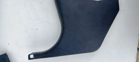 Mercedes-Benz E W212 Foot area side trim A2126800506