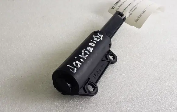 Ford Mustang Mach-E Glovebox shock absorber 1629