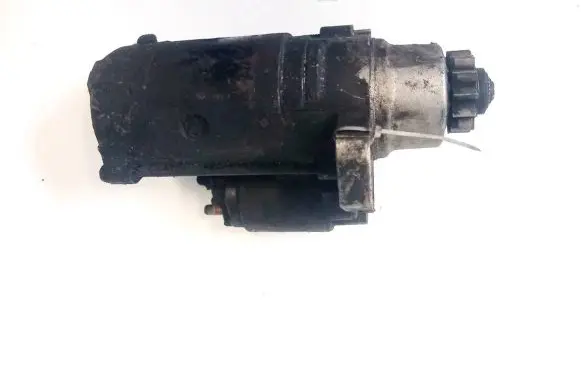 Nissan Almera Tino Starter motor 23300WD000 M008T75371