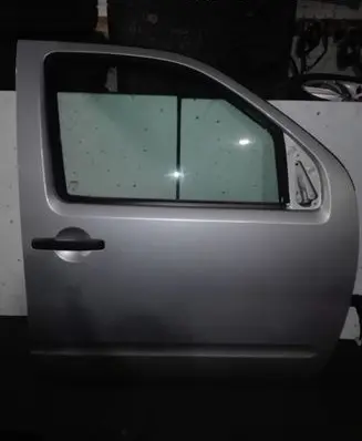 Nissan Navara Front door