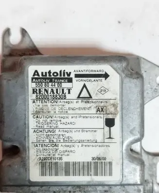 Renault Laguna I Airbag control unit/module 8200018830B 550804400
