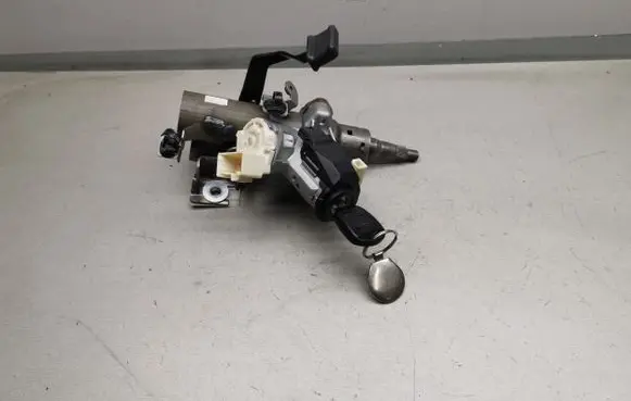 Toyota Yaris Ignition lock N0502241