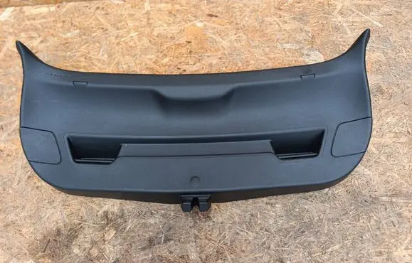 Opel Astra J Tailgate/boot lid cover trim 13261679