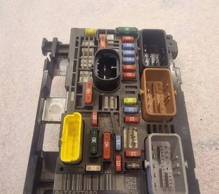 Peugeot 407 BSM Control unit 9675877980 55079831 BSMR0200
