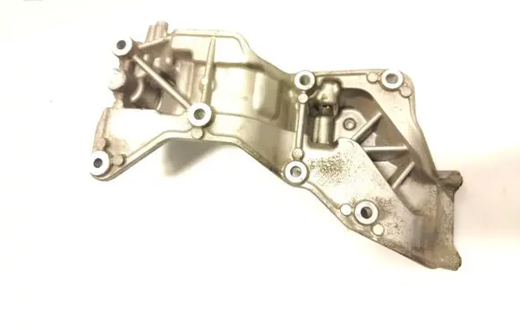 Volvo V60 Generator/alternator bracket 31367268