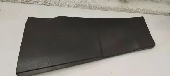 (B) pillar trim (bottom)