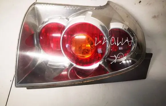 Toyota Corolla Verso AR10 Rear/tail lights FARBA0F01
