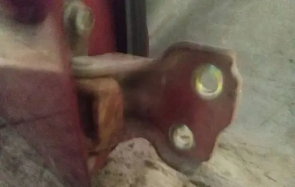 Suzuki Liana Front door upper hinge