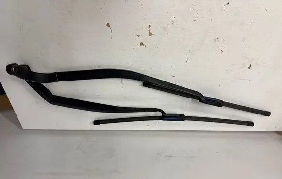 Chrysler Pacifica Headlight wiper blade set 