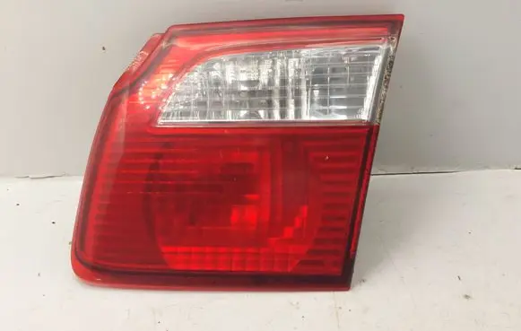 Mazda 626 Tailgate rear/tail lights 13261922 GG5N513F0A