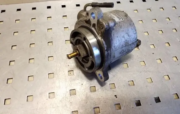 Mazda Premacy Vacuum pump RF4F18G00 X2T58171A