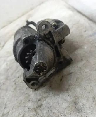 Renault Megane II Starter motor 8200021396 M000T86181