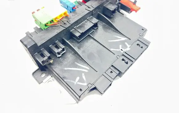Mercedes-Benz S W220 Fuse module A0325458432