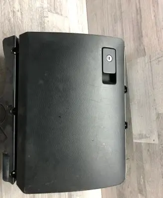Volkswagen PASSAT B7 Glove box 3AA857938