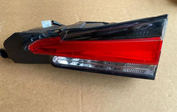 Lexus NX Tailgate rear/tail lights W1806
