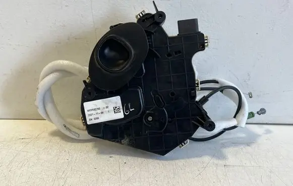 Opel Vivaro Loading door lock 9808582780