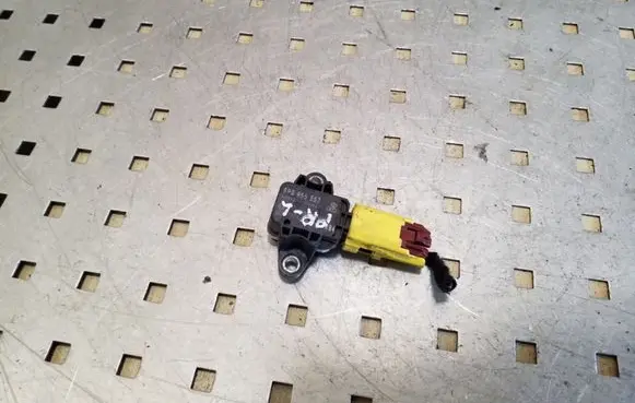 Audi A3 S3 8P Airbag deployment crash/impact sensor 8P0955557