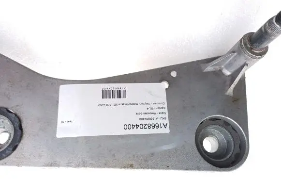 Mercedes-Benz GLS X166 Front wiper linkage and motor A1668204400