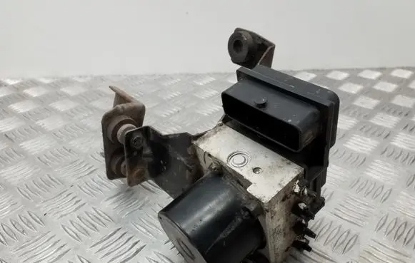 Volkswagen Fox ABS Pump 5Z0907379A 5Z0614117B