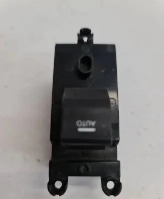 Hyundai i40 Electric window control switch 935753Z000 39R5101000 2011713