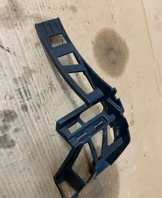 Mercedes-Benz CLA C118 X118 Front bumper mounting bracket