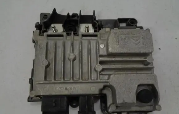 Citroen C3 Engine start stop button switch 9819596180