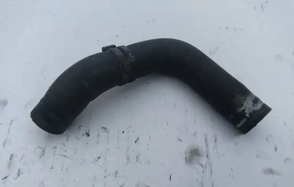 Volkswagen Golf V Engine coolant pipe/hose