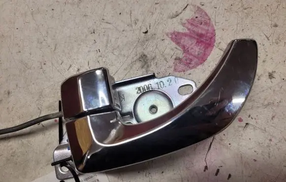 KIA Sorento Rear door interior handle
