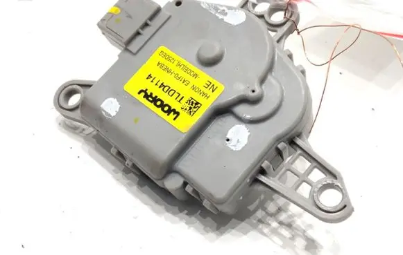 Hyundai Kona II Air flap motor/actuator EA1F0HNEBA