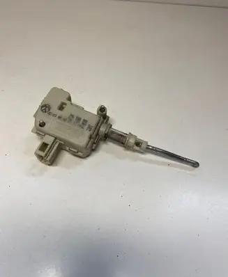 Seat Leon (1M) Tailgate boot lock/latch motor 3B0959781 1M6862159