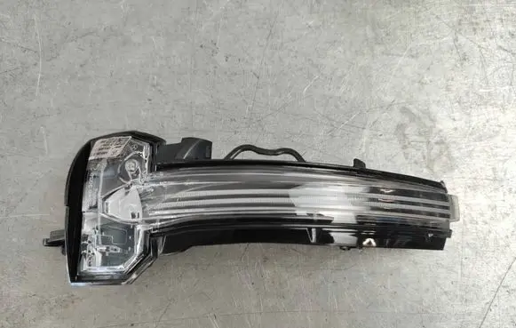 Mercedes-Benz CLA C118 X118 Mirror indicator light a0999061902