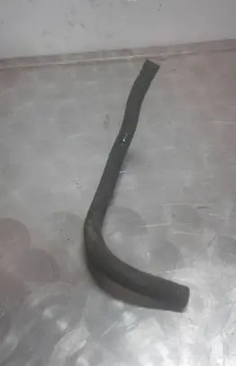 Nissan X-Trail T30 Engine coolant pipe/hose 2Y01