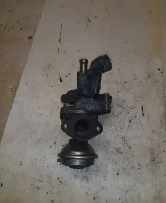 Audi A8 S8 D3 4E EGR valve cooler 037131224