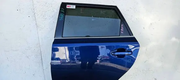 Toyota Auris E180 Rear door 