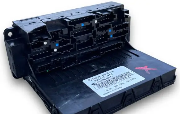 Mercedes-Benz CLK A209 C209 Fuse box set A2095451401
