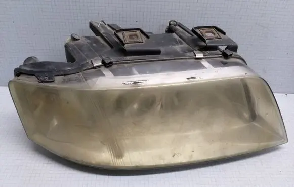 Audi A6 S6 C5 4B Headlight/headlamp 14846600RE