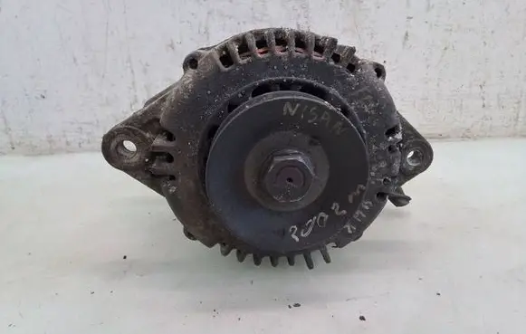 Nissan Almera N16 Generator/alternator 23100BN300 12V100A LR1100724