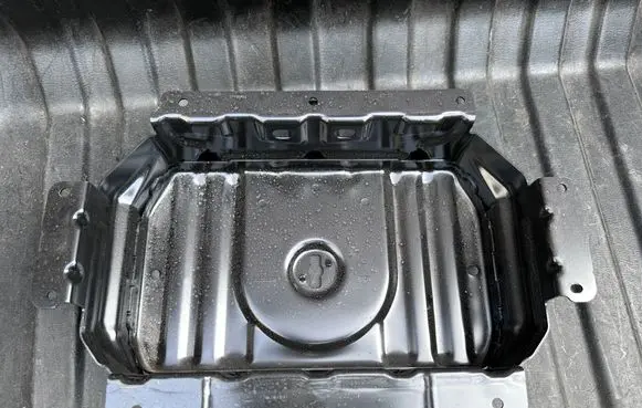 Volvo V60 Hybrid/electric vehicle battery bracket 31656857