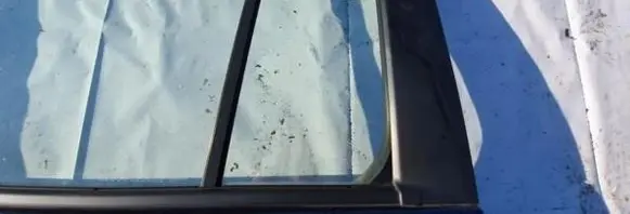 Mazda 5 Rear vent window glass 