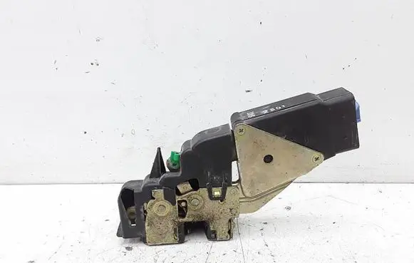 Mitsubishi Carisma Front door lock